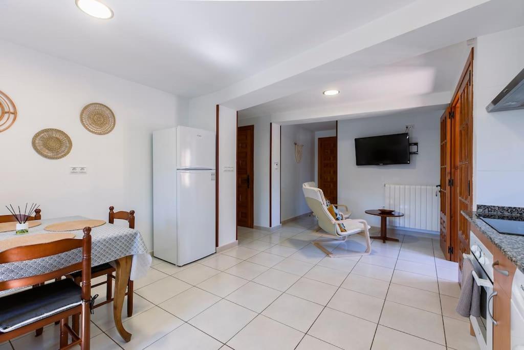 Casa Feli - Apartamento Con Jardin Privado En Los Pirineos كاستيلو دي جاكا المظهر الخارجي الصورة